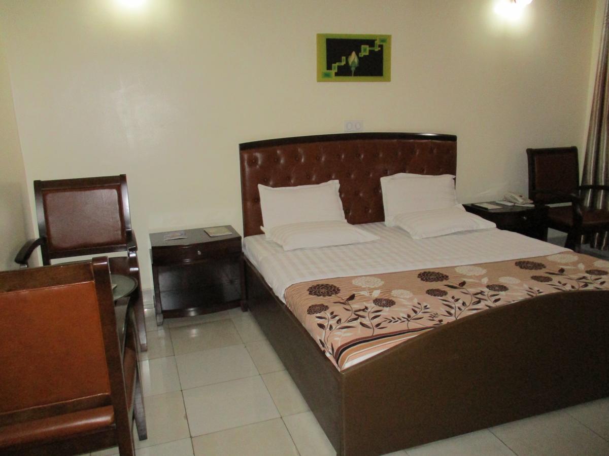 Amaris Hotel Kigali Zewnętrze zdjęcie