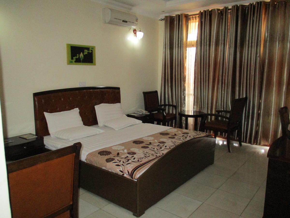 Amaris Hotel Kigali Zewnętrze zdjęcie