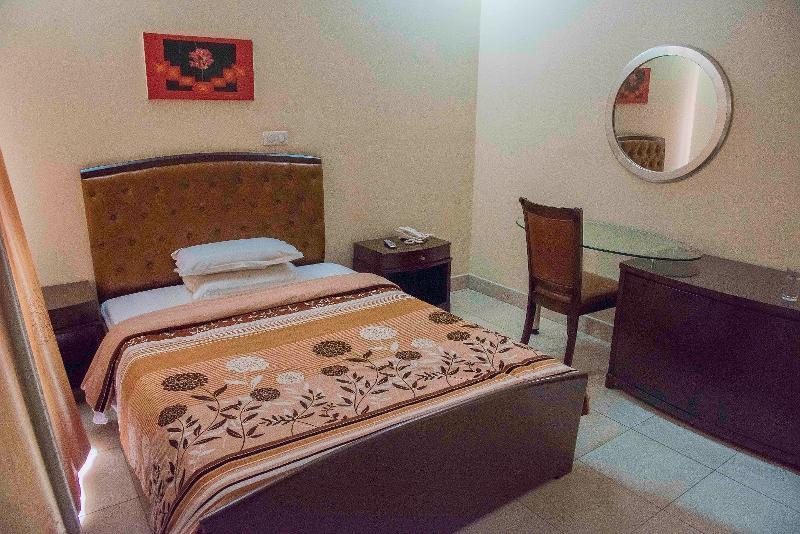 Amaris Hotel Kigali Zewnętrze zdjęcie